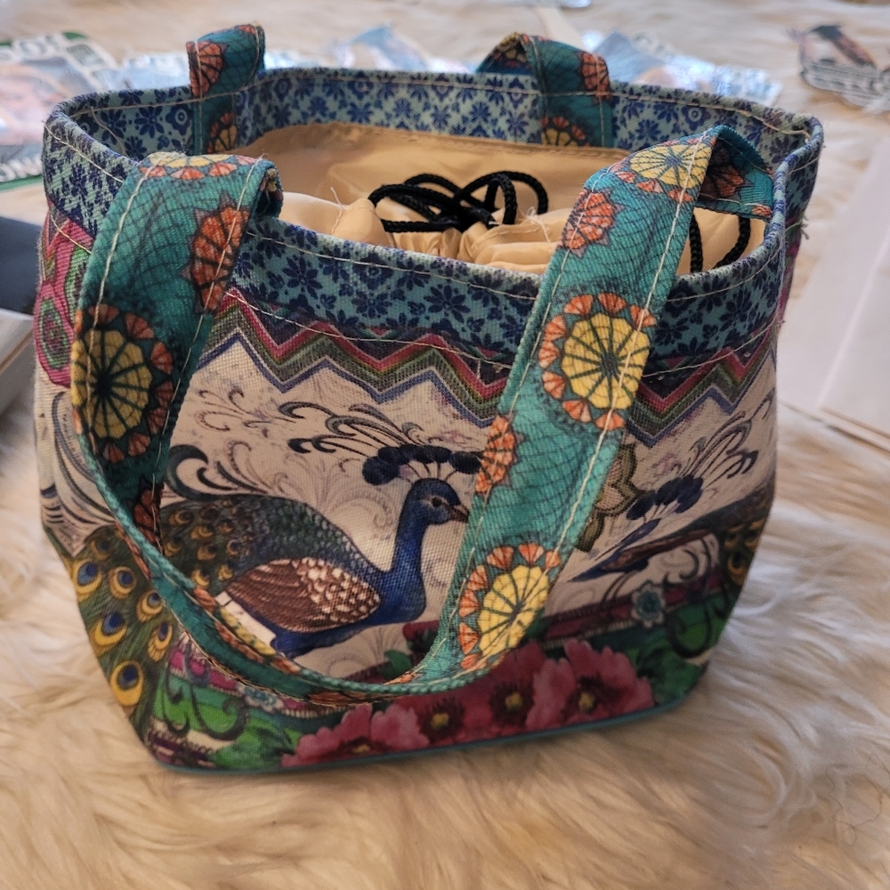 Hand bag